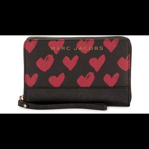 🍾🍾NEW Marc Jacobs Red Hearts MF Wallet Wristlet
